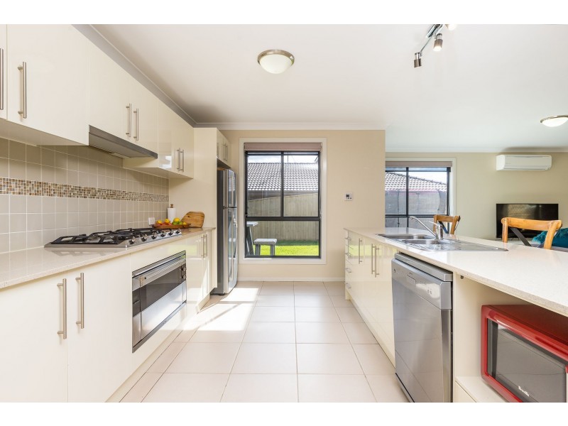 35 Saddlers Drive, Gillieston Heights NSW 2321