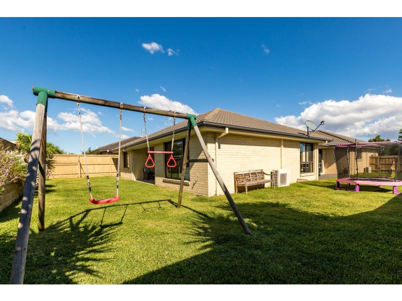 35 Saddlers Drive, Gillieston Heights NSW 2321
