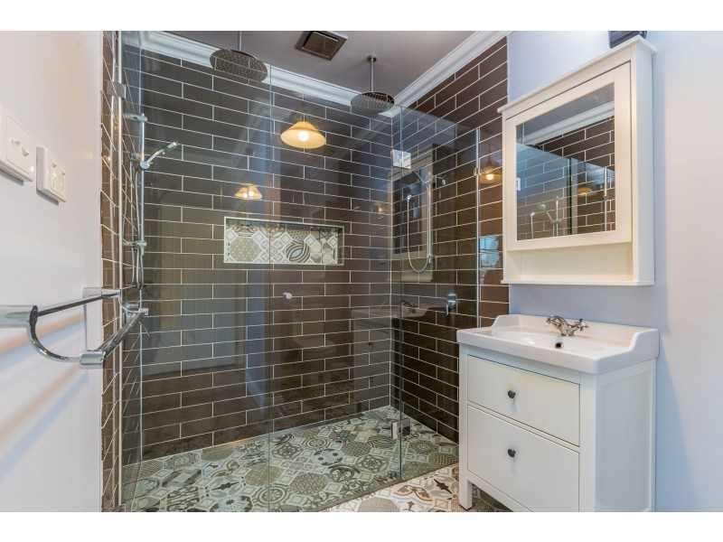 42 South Street, Telarah NSW 2320