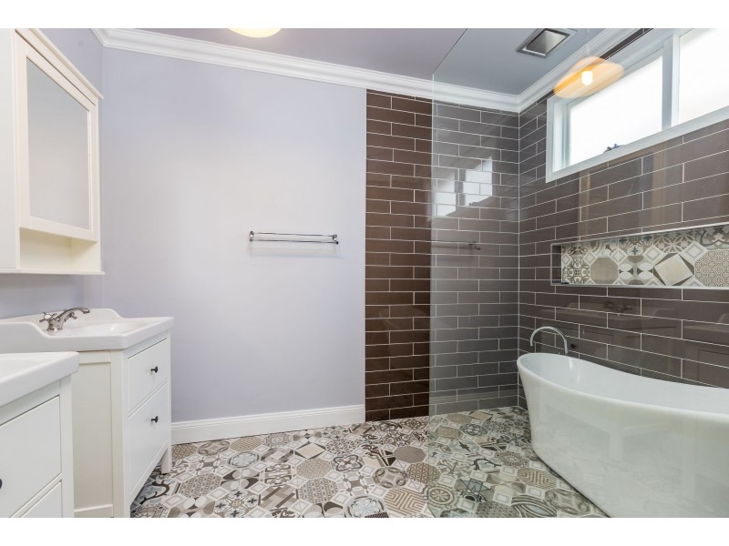 42 South Street, Telarah NSW 2320