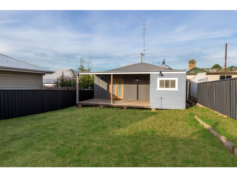 42 South Street, Telarah NSW 2320