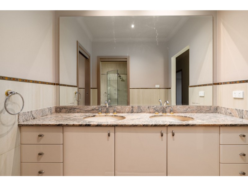 12 Woodrow Way, East Maitland NSW 2323