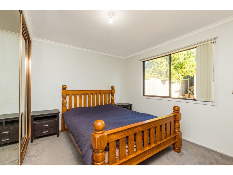 8 Unicomb Close, Rutherford NSW 2320