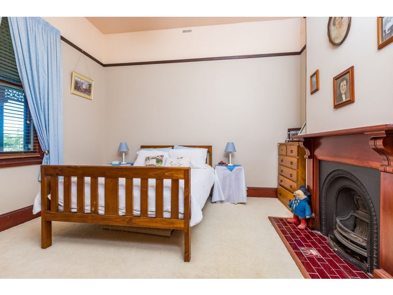 76 Regent Street, Maitland NSW 2320