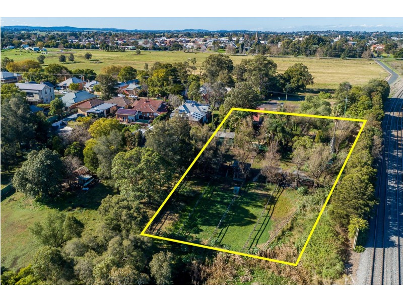 76 Regent Street, Maitland NSW 2320