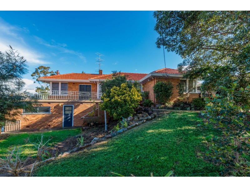 243 New England Highway, Rutherford NSW 2320