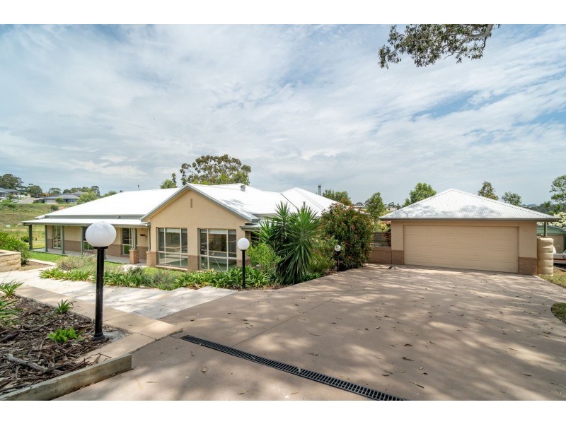 38 Amber Grove, Bolwarra Heights NSW 2320