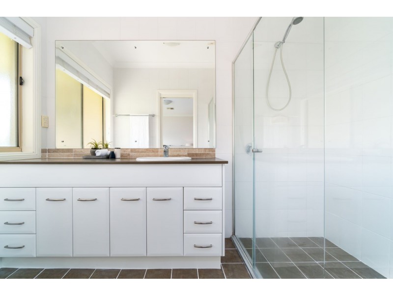 38 Amber Grove, Bolwarra Heights NSW 2320