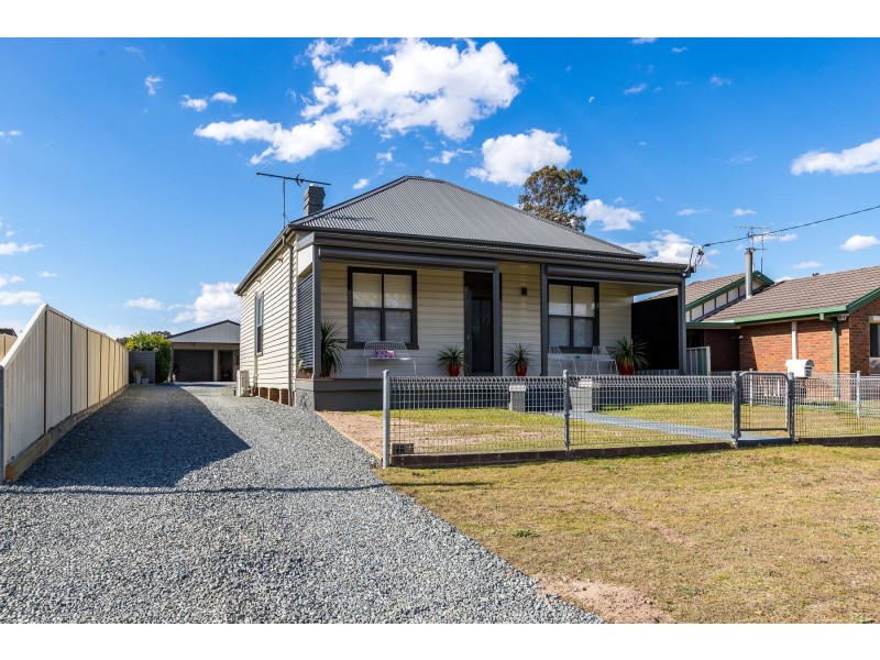 43 Branxton Street, Greta NSW 2334