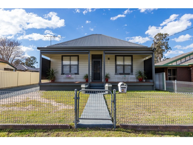 43 Branxton Street, Greta NSW 2334