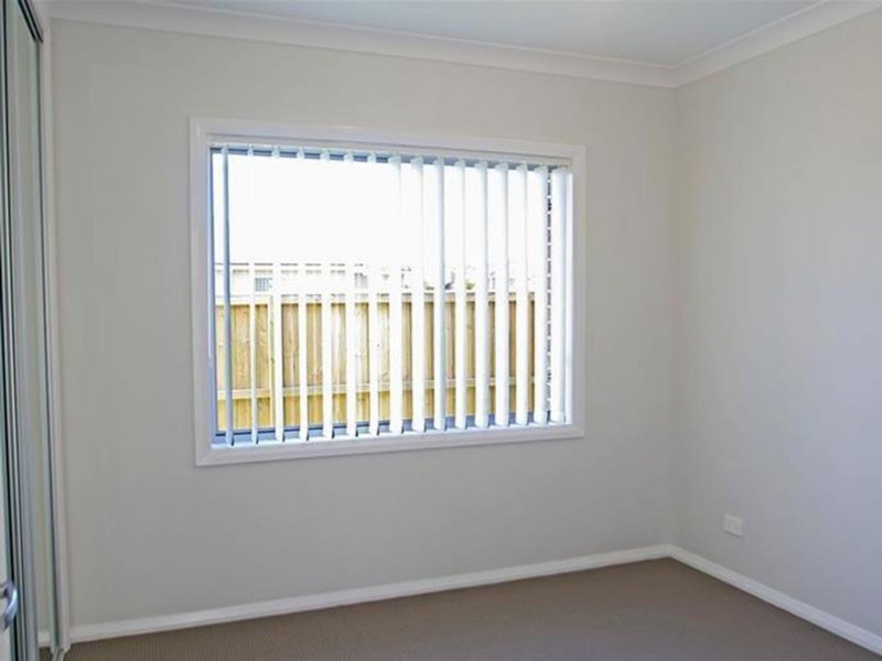 1/34 Grasshawk Drive, Chisholm NSW 2322