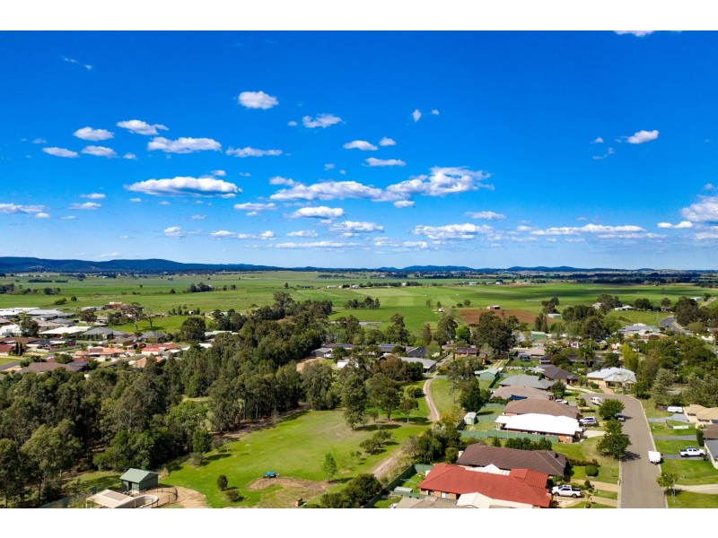 13 Parklands Road, Largs NSW 2320