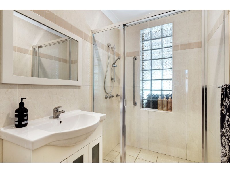 11 The Avenue, Lorn NSW 2320