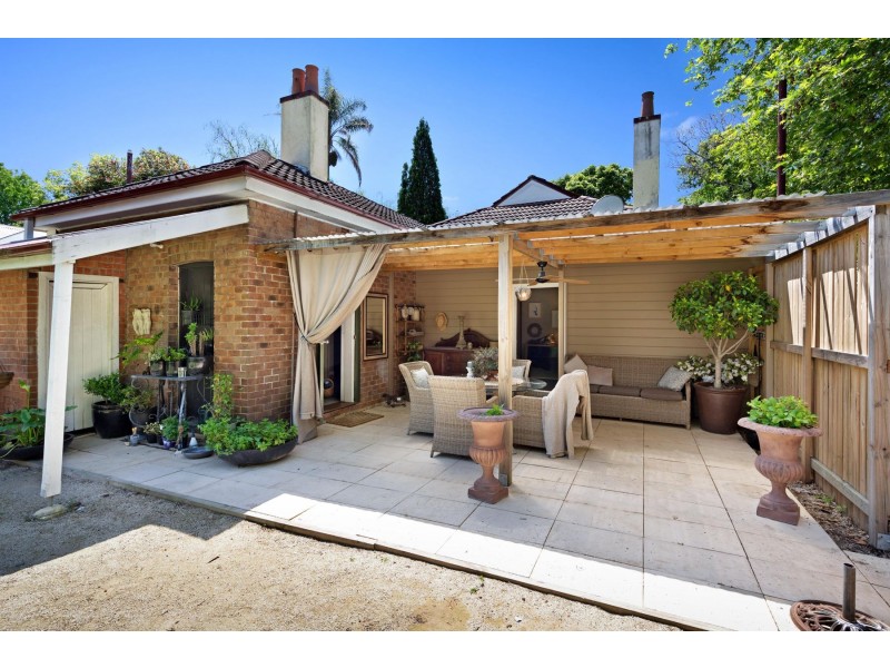 11 The Avenue, Lorn NSW 2320