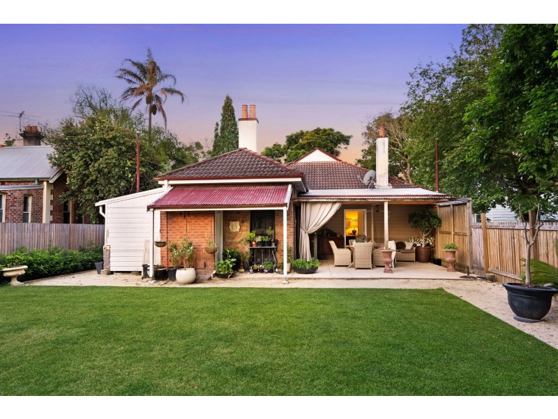 11 The Avenue, Lorn NSW 2320