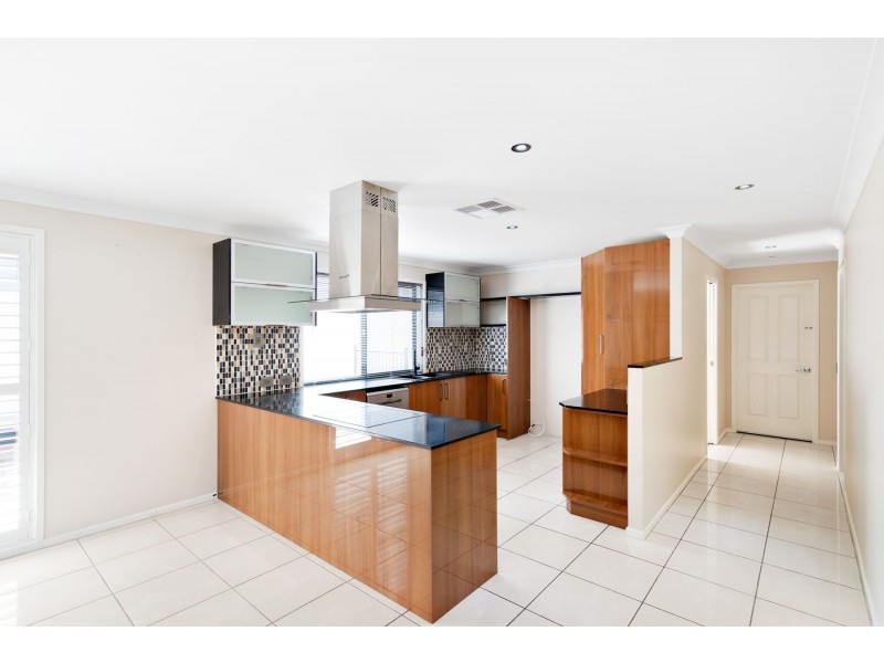 18 Pyalla Avenue, Aberglasslyn NSW 2320