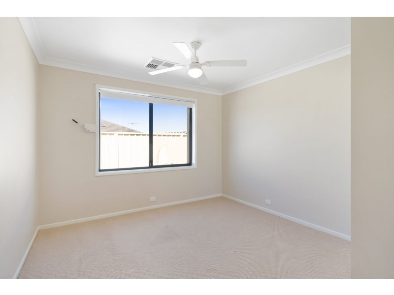 18 Pyalla Avenue, Aberglasslyn NSW 2320