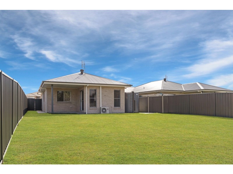 4/40-42 diamond, Rutherford NSW 2320