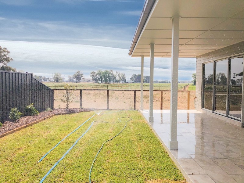 12 Sharkeys Lane, Lorn NSW 2320