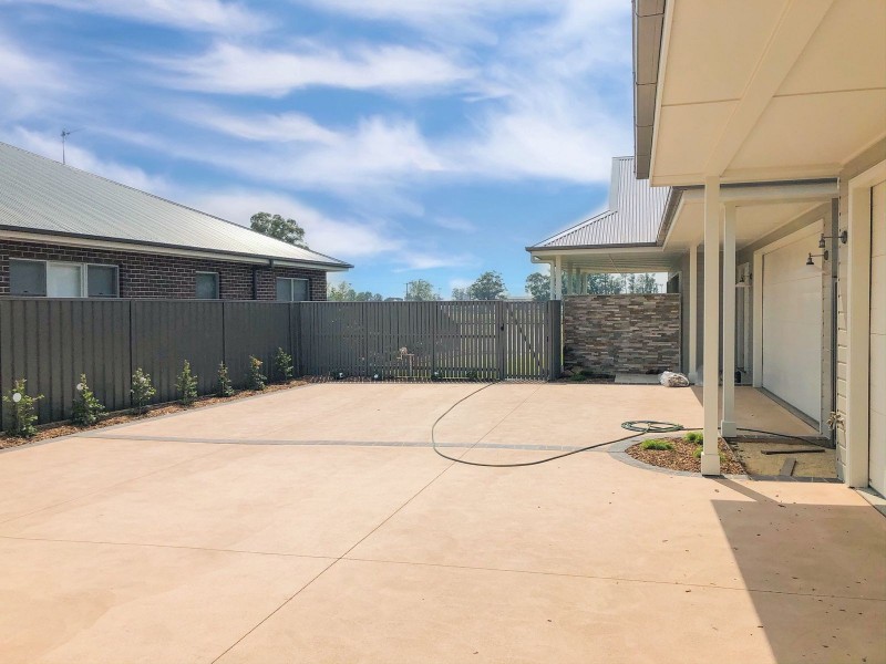12 Sharkeys Lane, Lorn NSW 2320