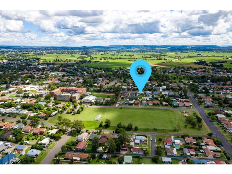14 High Street, East Maitland NSW 2323