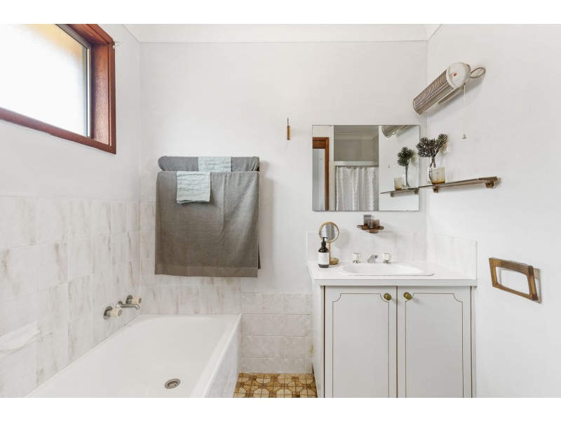 26 Way Street, Tenambit NSW 2323