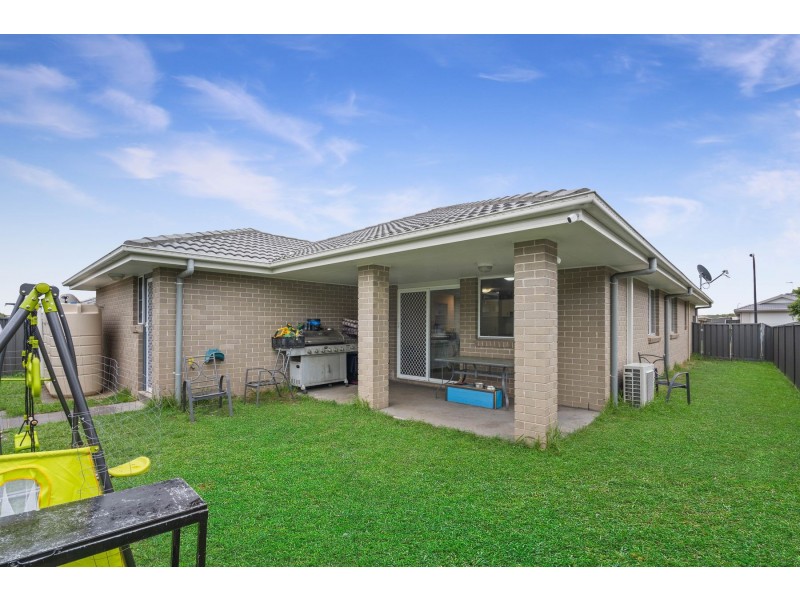33 Kelman Drive, Cliftleigh NSW 2321