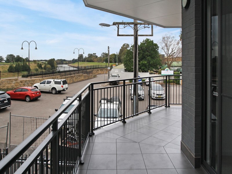 9/318 High Street, Maitland NSW 2320