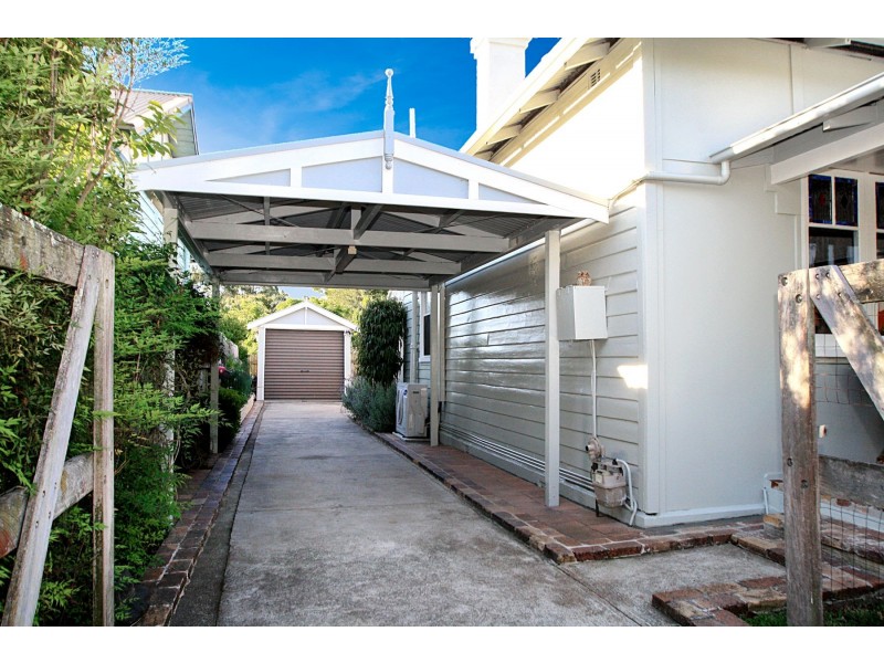 4 Roy Street, Lorn NSW 2320