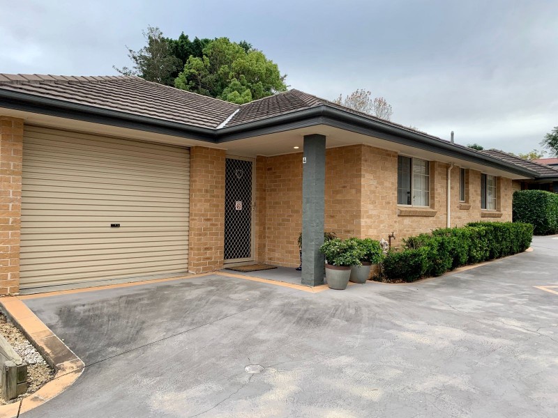 4/61 Gillies Street, Rutherford NSW 2320