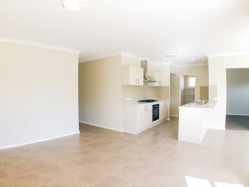 13 Lockwood Street, North Rothbury NSW 2335