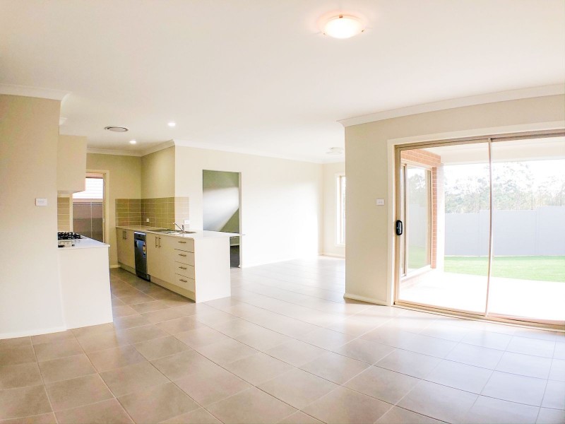 13 Lockwood Street, North Rothbury NSW 2335
