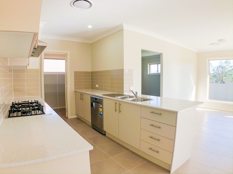 13 Lockwood Street, North Rothbury NSW 2335