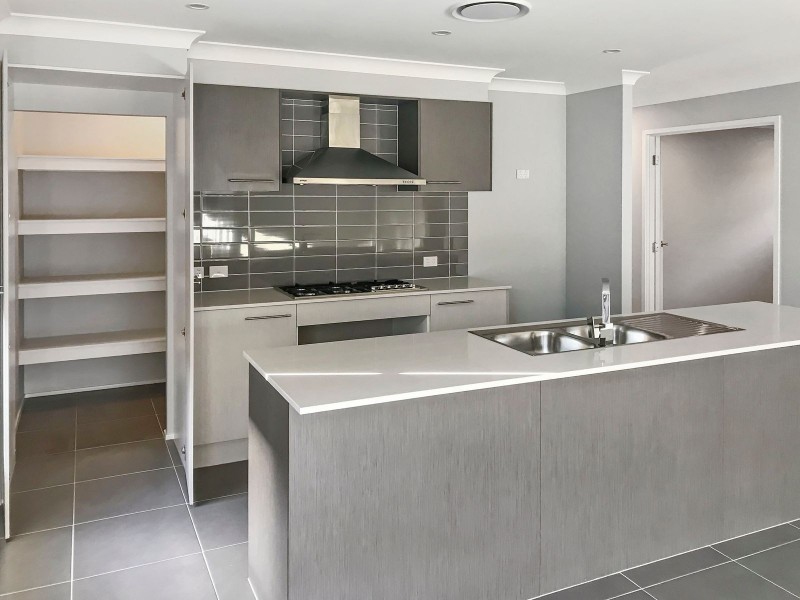 11 Fairway Street, Rutherford NSW 2320