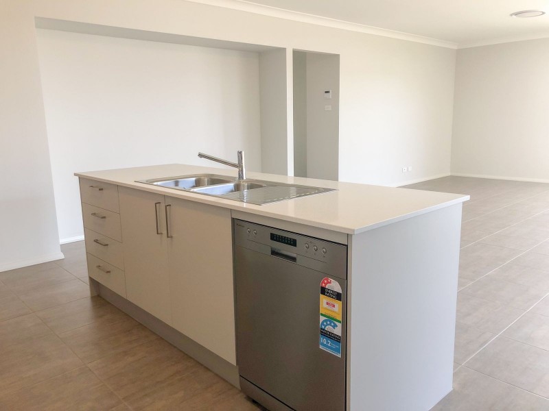 13 Medlar Circuit, Gillieston Heights NSW 2321