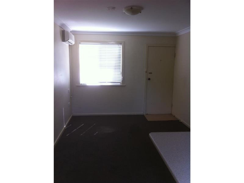 2/233 New England Highway, Rutherford NSW 2320