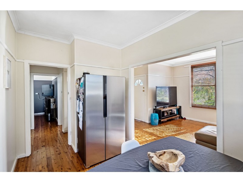 6 Hughes Street, East Maitland NSW 2323