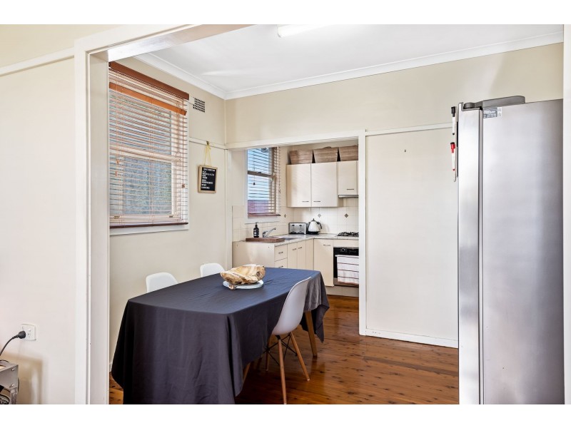 6 Hughes Street, East Maitland NSW 2323