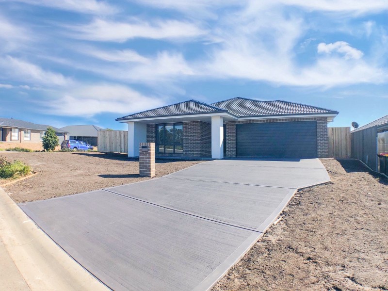 70 Redwood Drive, Gillieston Heights NSW 2321