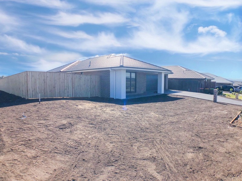 70 Redwood Drive, Gillieston Heights NSW 2321