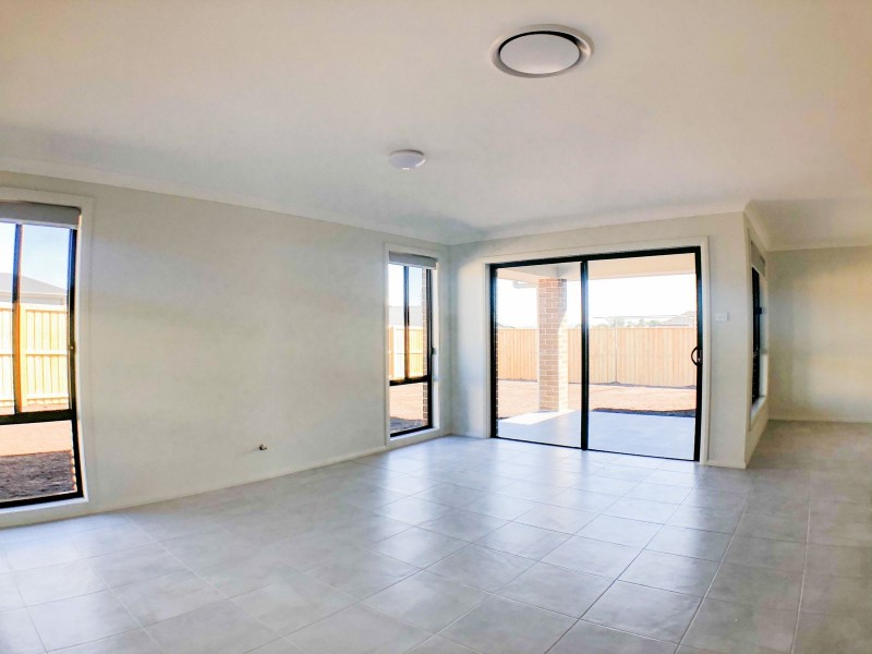 70 Redwood Drive, Gillieston Heights NSW 2321