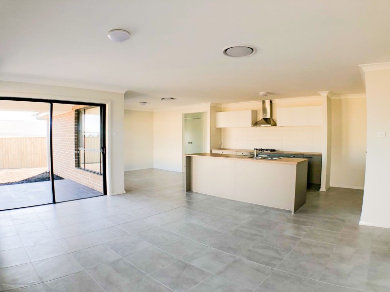 70 Redwood Drive, Gillieston Heights NSW 2321