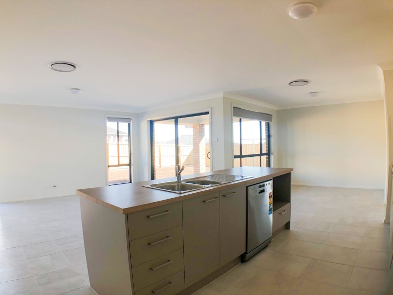 70 Redwood Drive, Gillieston Heights NSW 2321