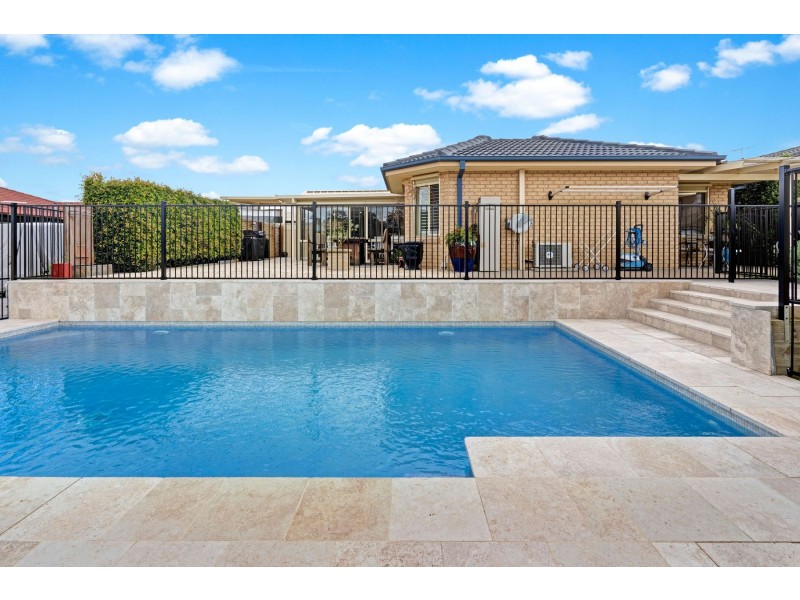 11 Cedar Wattle Close, Aberglasslyn NSW 2320