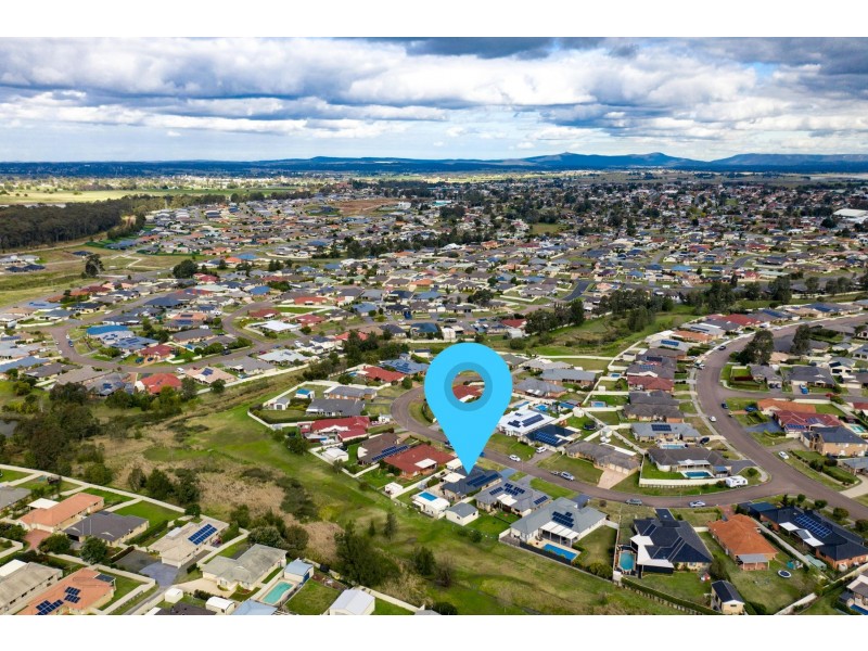 11 Cedar Wattle Close, Aberglasslyn NSW 2320