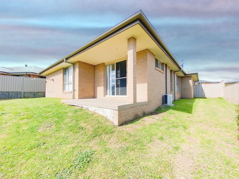 3 Jory Crescent, Raworth NSW 2321
