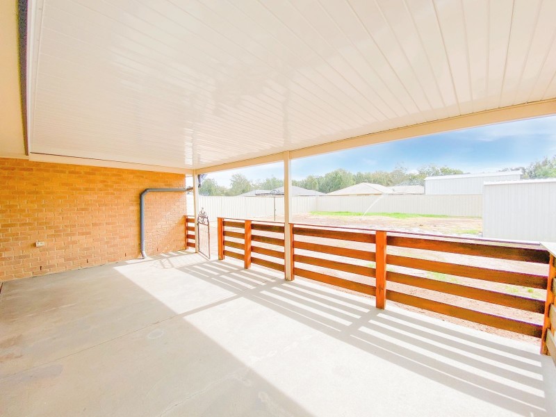 6 Centre Street, Greta NSW 2334