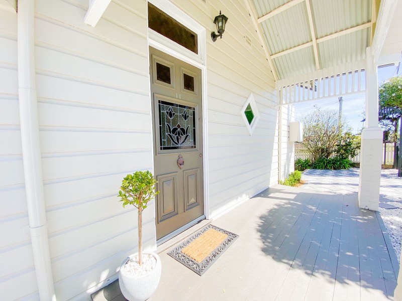 11 Brooks Street, Telarah NSW 2320