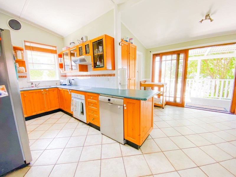 11 Brooks Street, Telarah NSW 2320