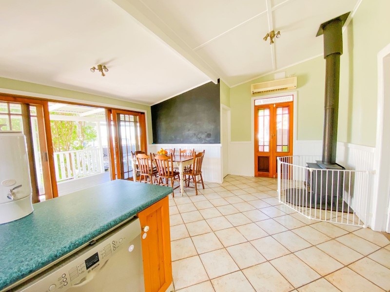 11 Brooks Street, Telarah NSW 2320